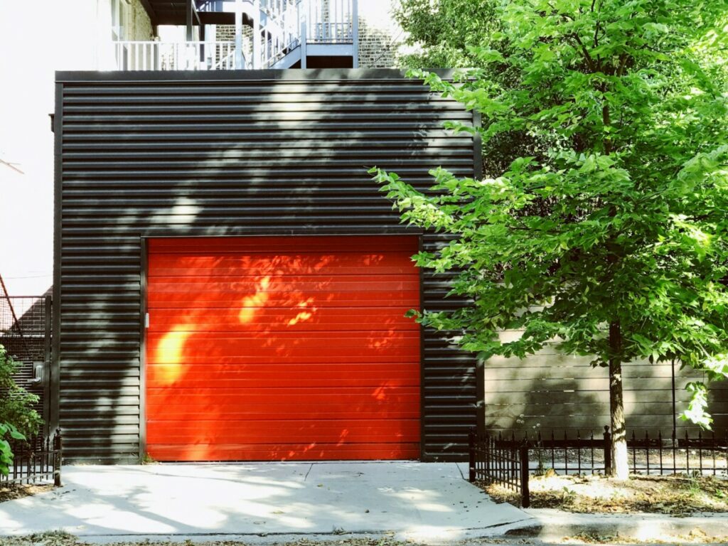 Can You Paint a Garage Door in Edina, MN? 2 Tips for Painting Your Garage Door in Edina Minnesota - Edina Garage Door Repair