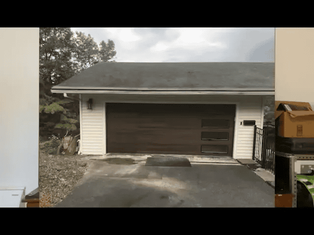 CHI Planks ribbed door with accent woodtones